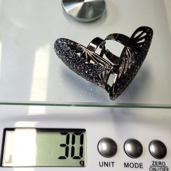 Flamboyant Designer type Knuckle Ring, Unique Knuckle Ring, Black diamond Ring - Picture 14 of 14